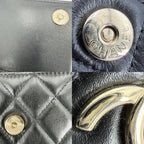 Chanel Chain Wallet Quilted CC Logo Shoulder Bag Crossbody Leather Faux Pearl — view 8
