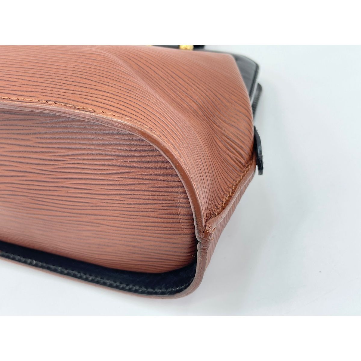 Fendi Handbag Brown — view 7