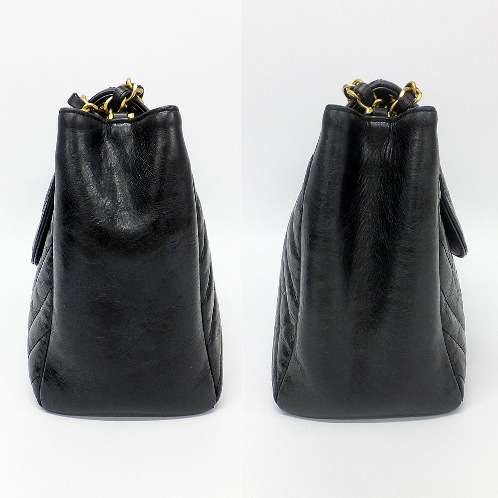 Chanel Ten Chez Blanc Classic Black Chain Shoulder Bag CC Logo Gold — view 3