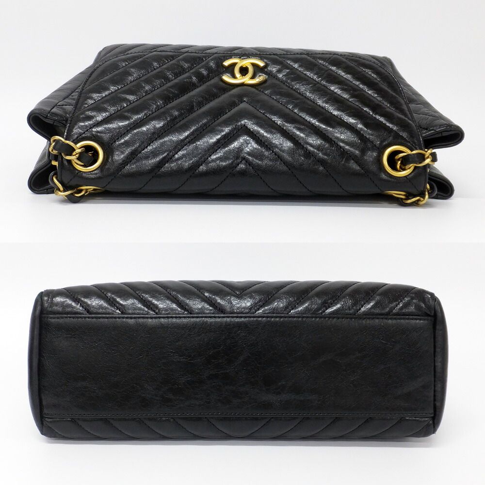 Chanel Ten Chez Blanc Classic Black Chain Shoulder Bag CC Logo Gold — view 4