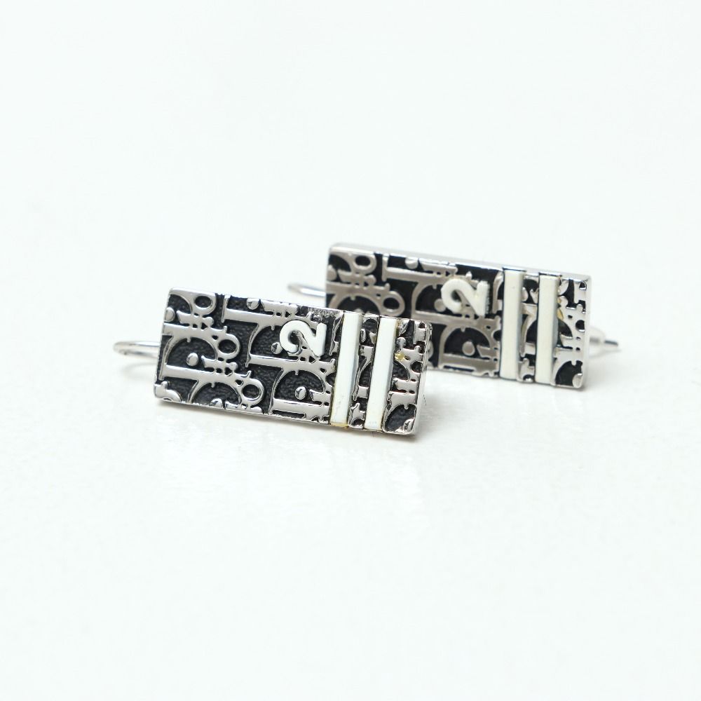 Dior Earrings Trotter Plate 2 Numbering — view 5