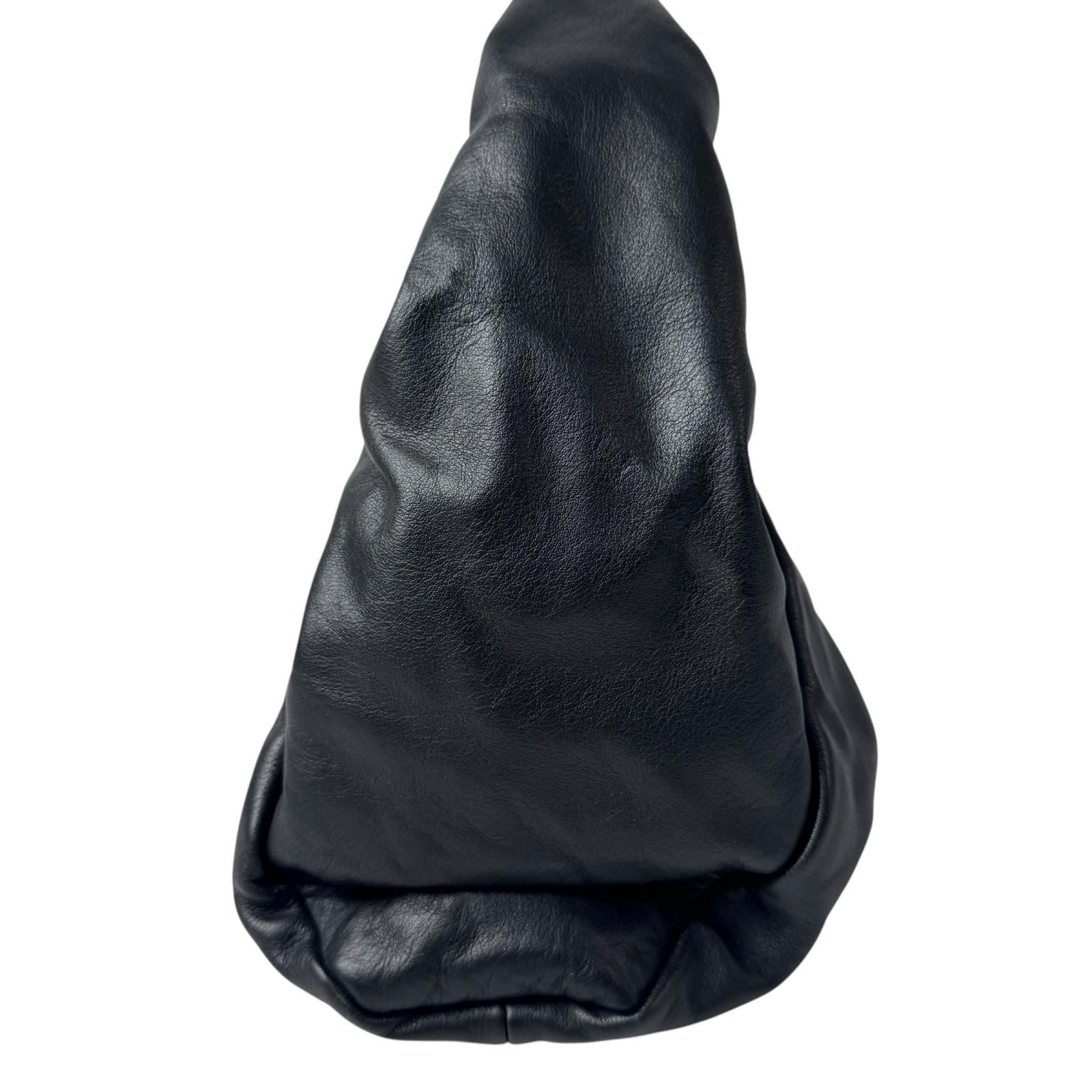 Bottega Veneta the Shoulder Pouch Gathered One Handbag Leather — view 3
