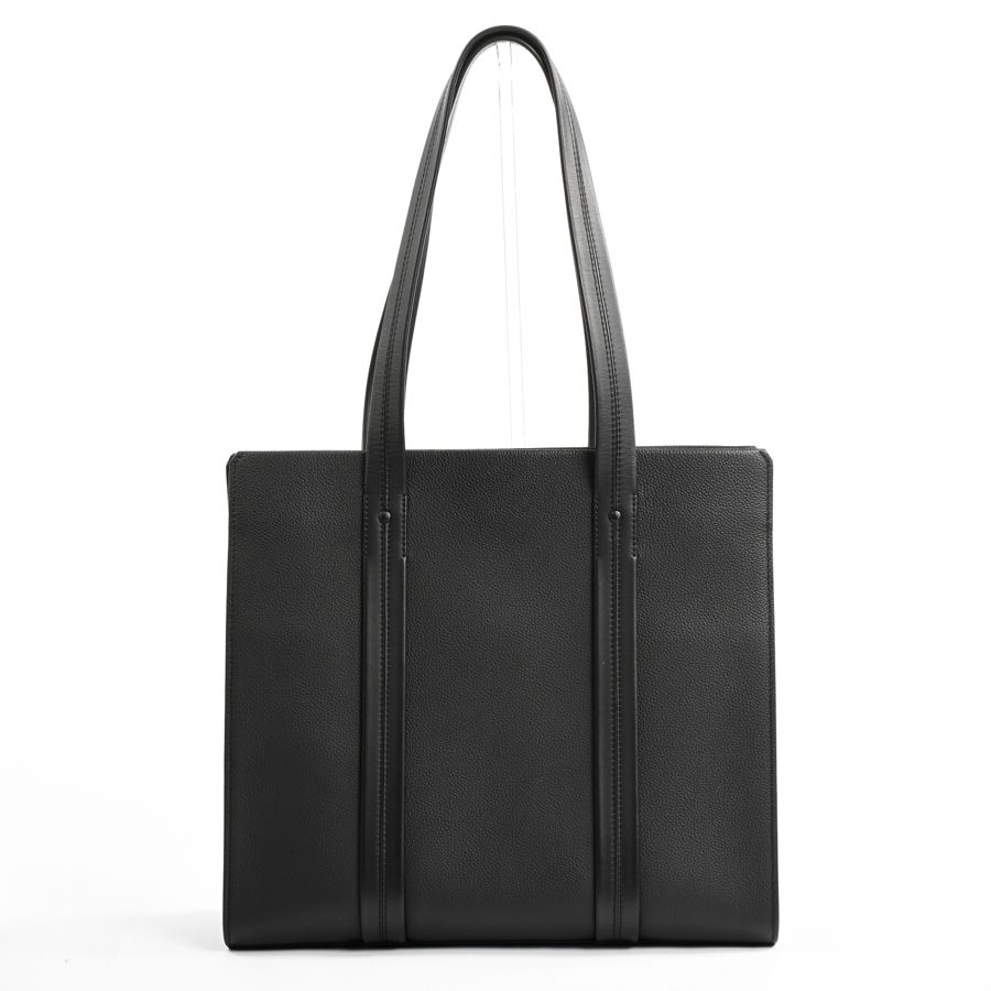 Louis Vuitton Tote Bag Takeoff — view 3