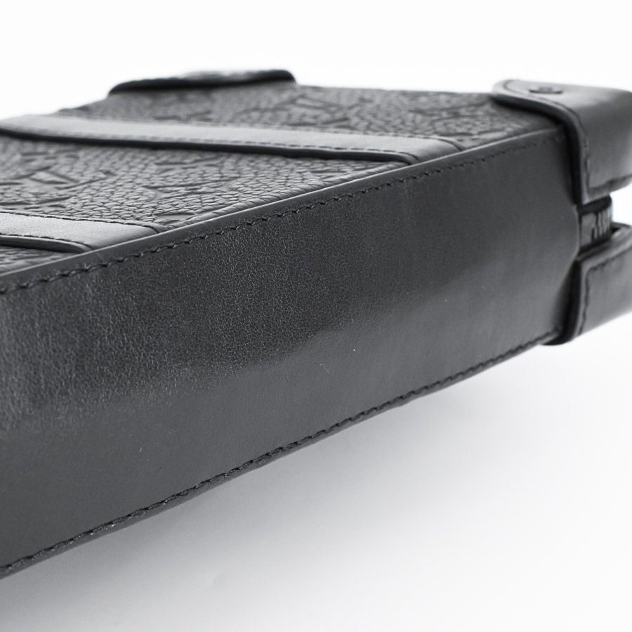 Louis Vuitton Shoulder Bag Soft Trunk — view 7