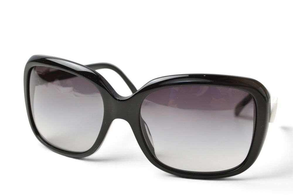 Chanel Sunglasses Eyewear CC Logo Ribbon Motif White Black Acetate