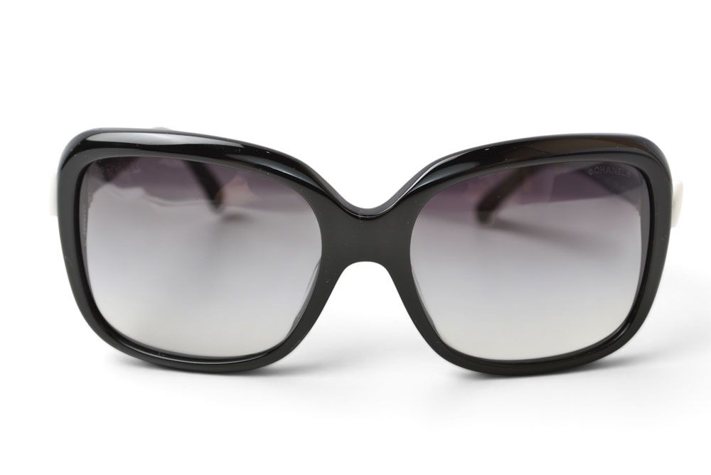 Chanel Sunglasses Eyewear CC Logo Ribbon Motif White Black Acetate — view 2