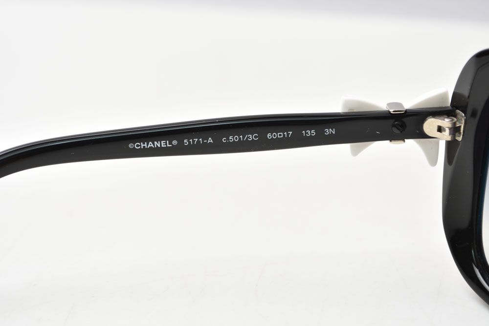 Chanel Sunglasses Eyewear CC Logo Ribbon Motif White Black Acetate — view 5