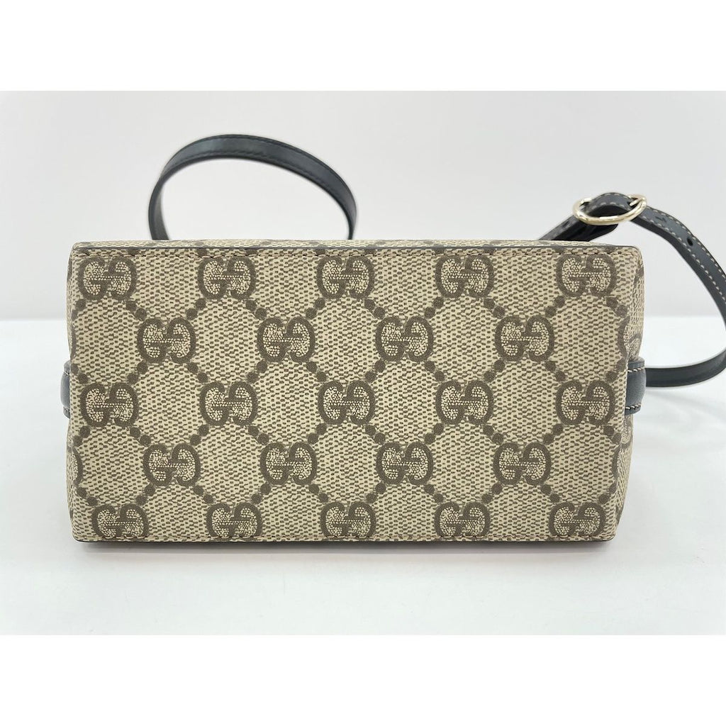 Gucci Shoulder Bag GG Emblem — view 6