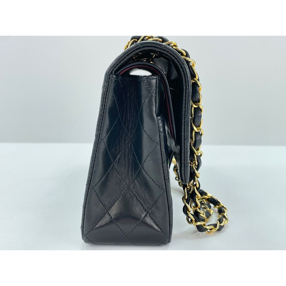 Chanel Shoulder Bag Quilted — view 3