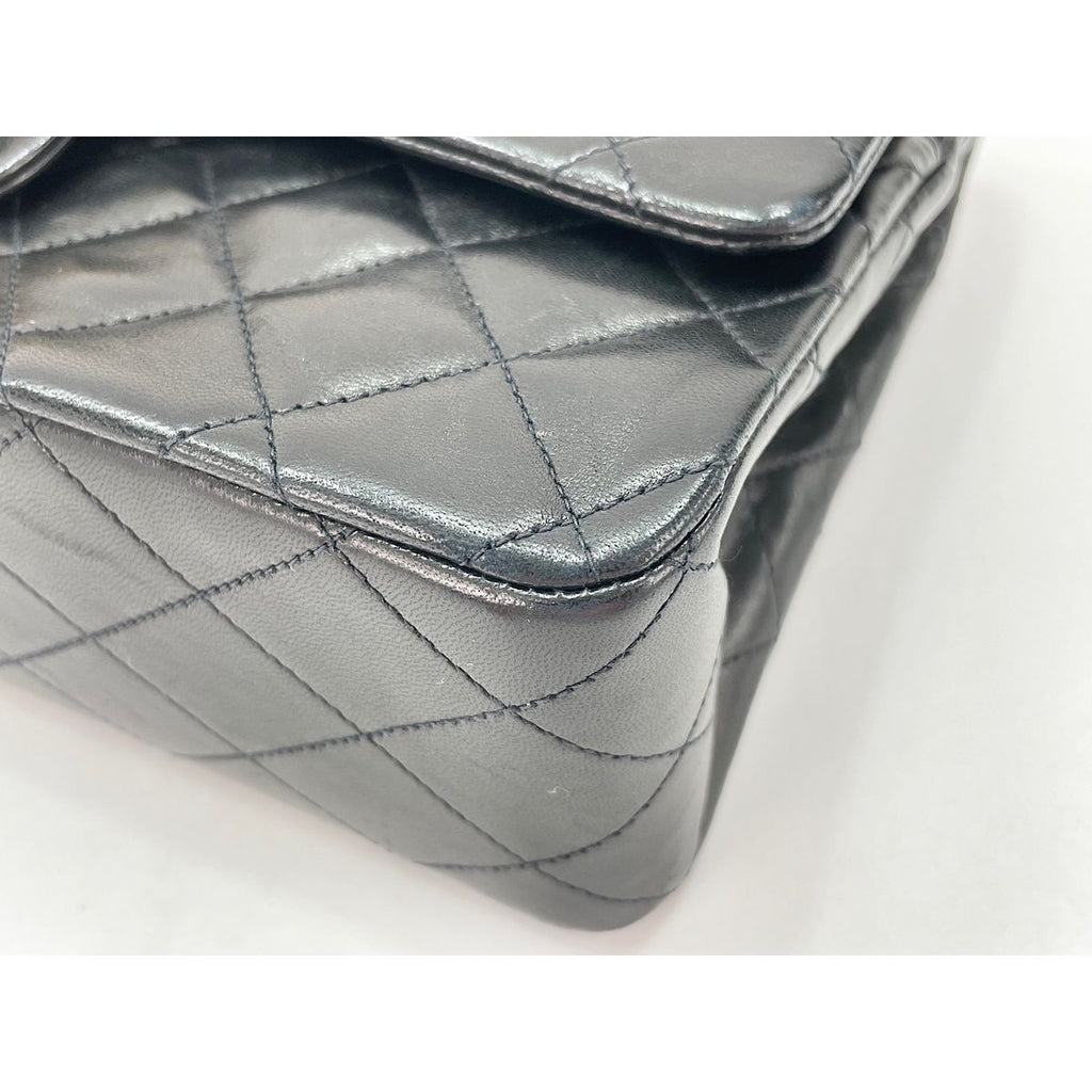 Chanel Shoulder Bag Quilted — view 6
