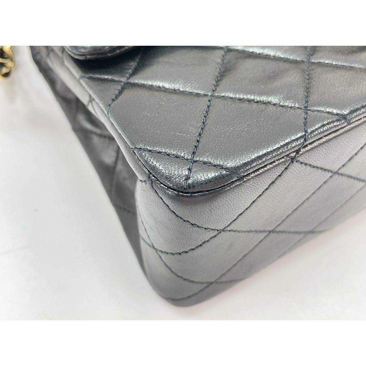 Chanel Shoulder Bag Quilted — view 7