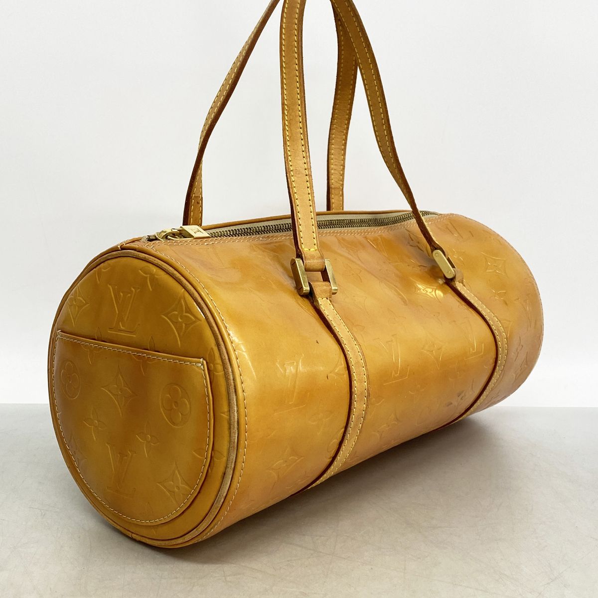 Louis Vuitton Handle Vernis Bedford Beige Handbag — view 2