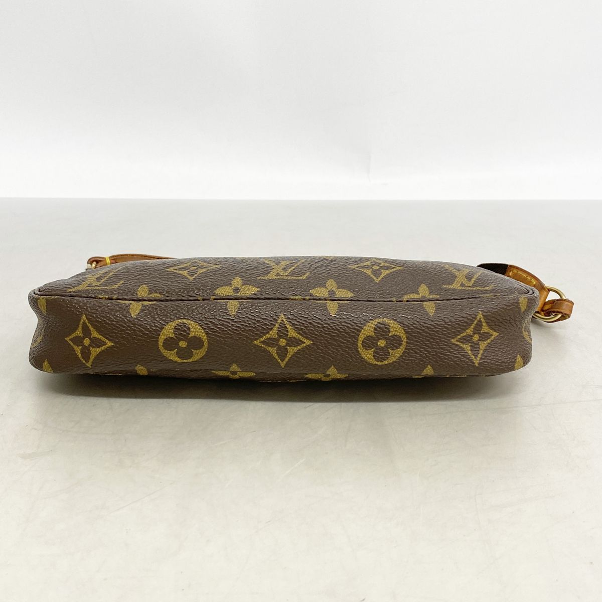Louis Vuitton Pouch Monogram Pochette Soir Brown — view 3