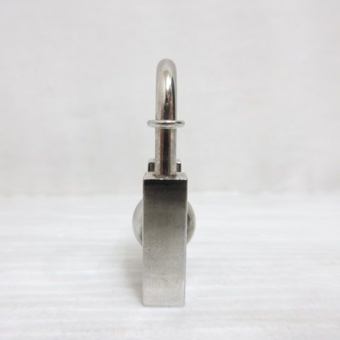 Hermes Limited in Search of the Unknown Beauty of the Earth Cadena Charm — view 4
