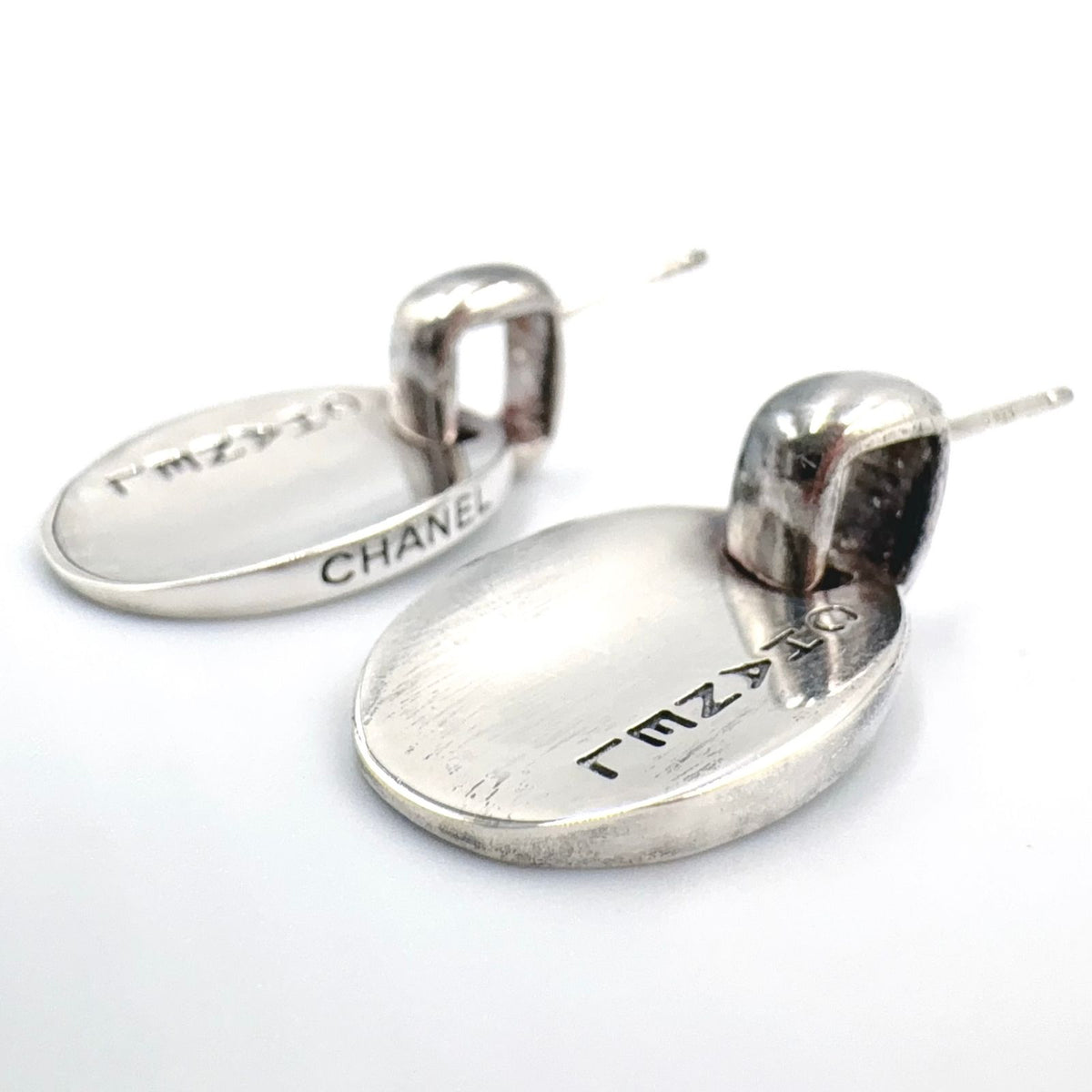 Chanel Oval Plate Log Drop Silver Earrings — view 5
