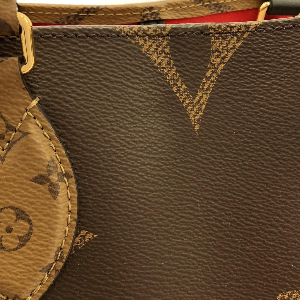 Louis Vuitton Monogram Giant On The Go MM Bag — view 6