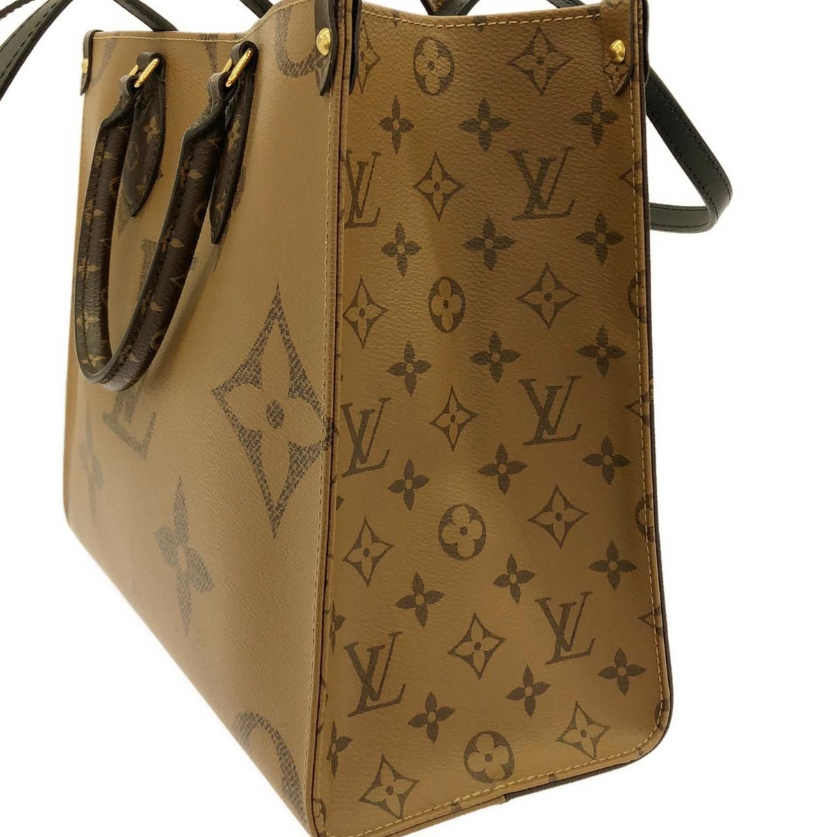 Louis Vuitton Monogram Giant On The Go MM Bag — view 4