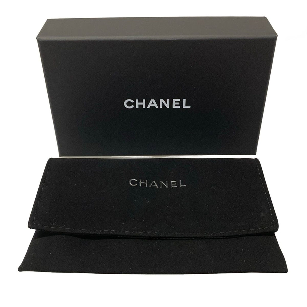 Chanel Coin Purse Quilted Light Gray Zip Around — view 8