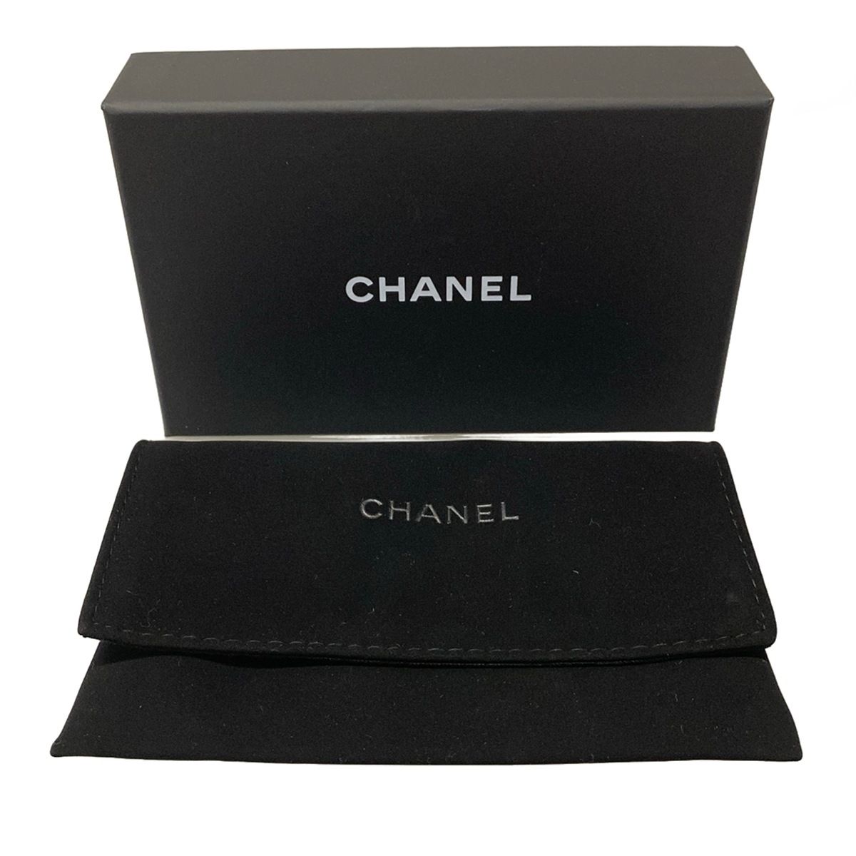 Chanel Coin Purse Quilted Light Gray Zip Around — view 8
