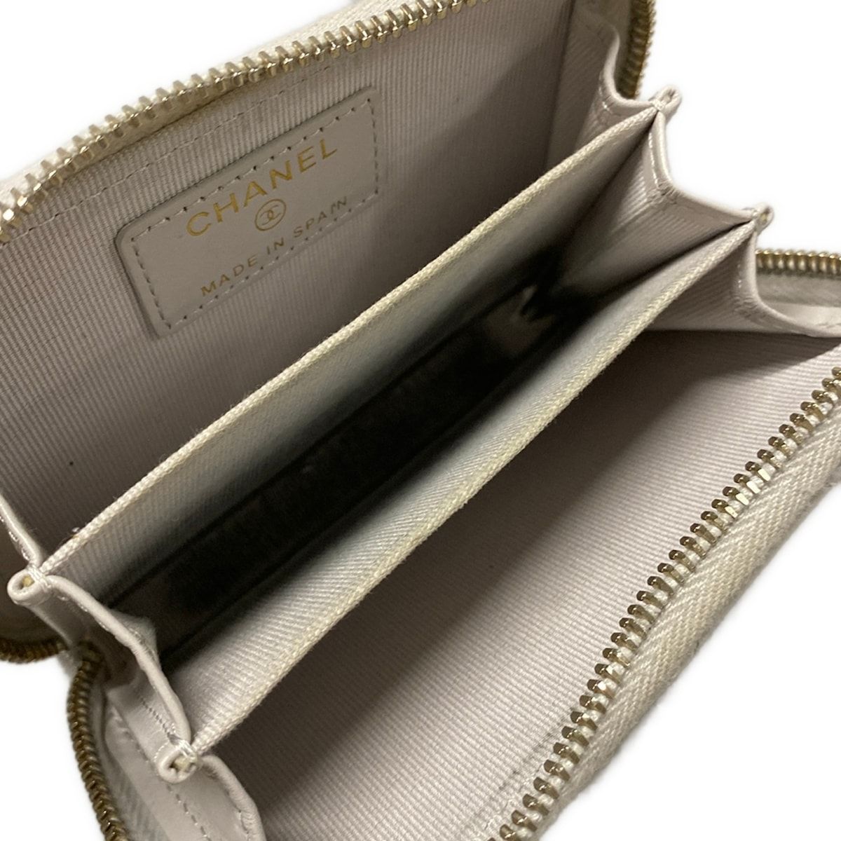 Chanel Coin Purse Quilted Light Gray Zip Around — view 3