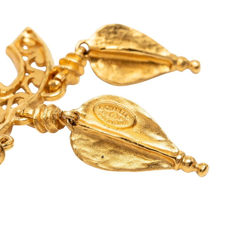 Chanel Vintage CC Logo Brooch Gold Plated — view 3