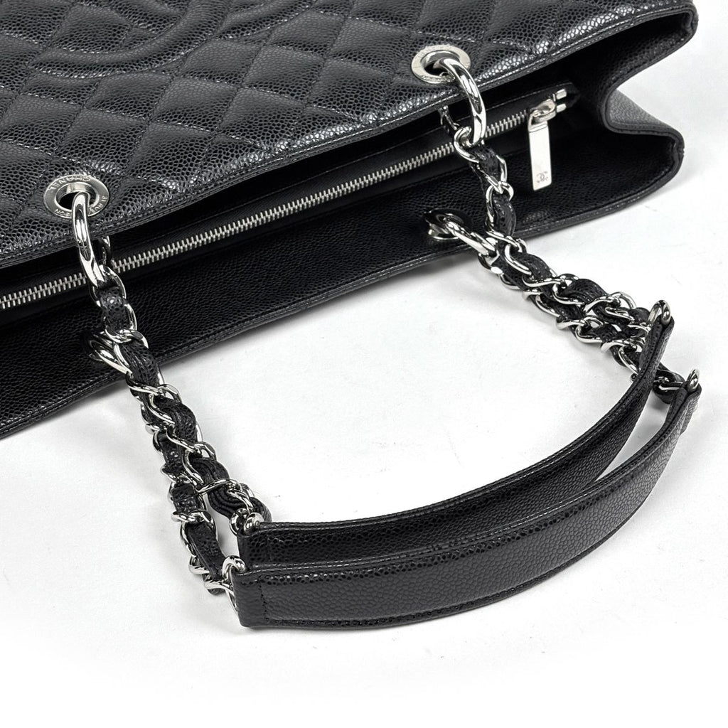 Chanel CC Logo Chain Tote Bag Quilted Caviar Leather Black — view 5