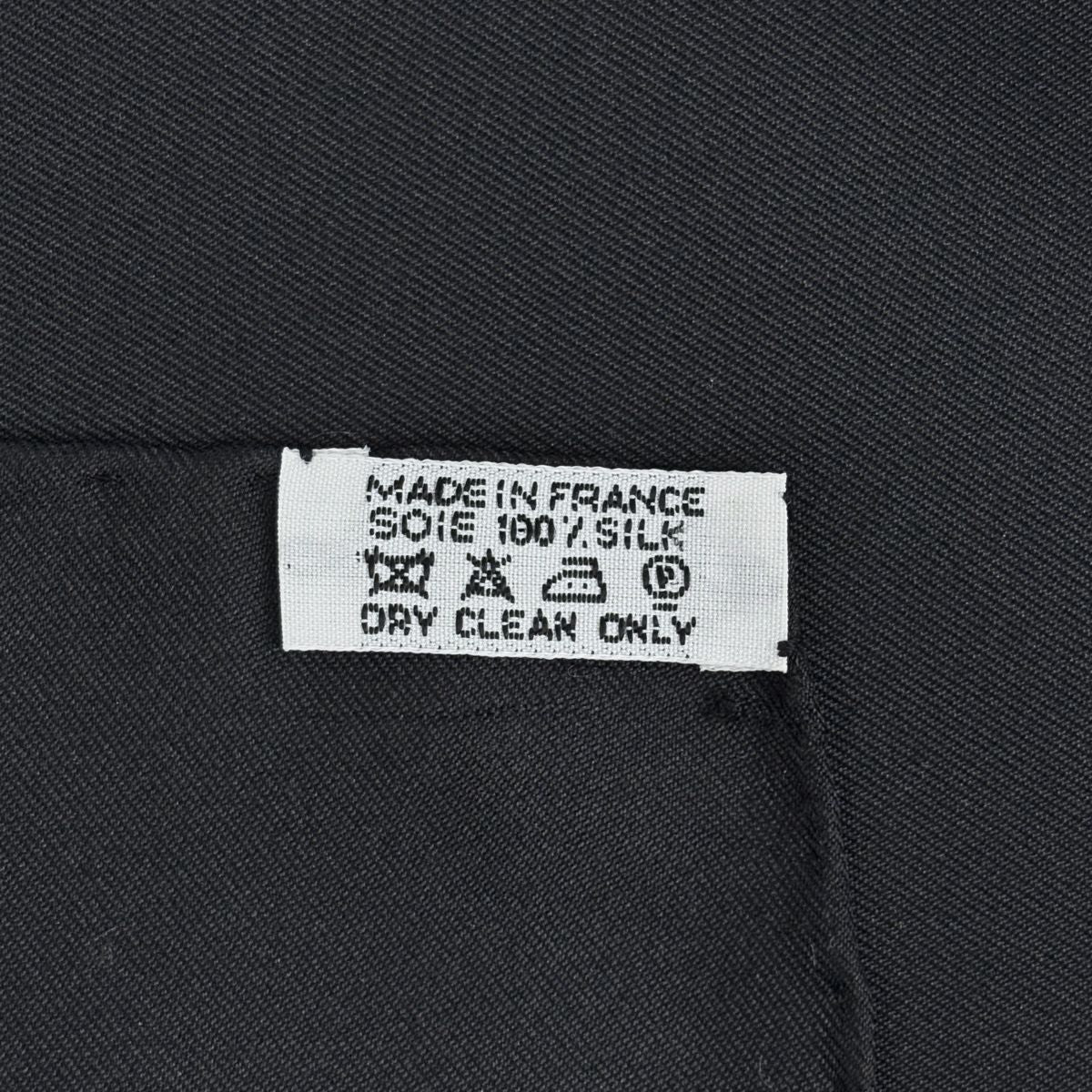 Hermes Carre 90 Neige D'antan Last Year's Snow Scarf Silk Gray Black Multicolor — view 2