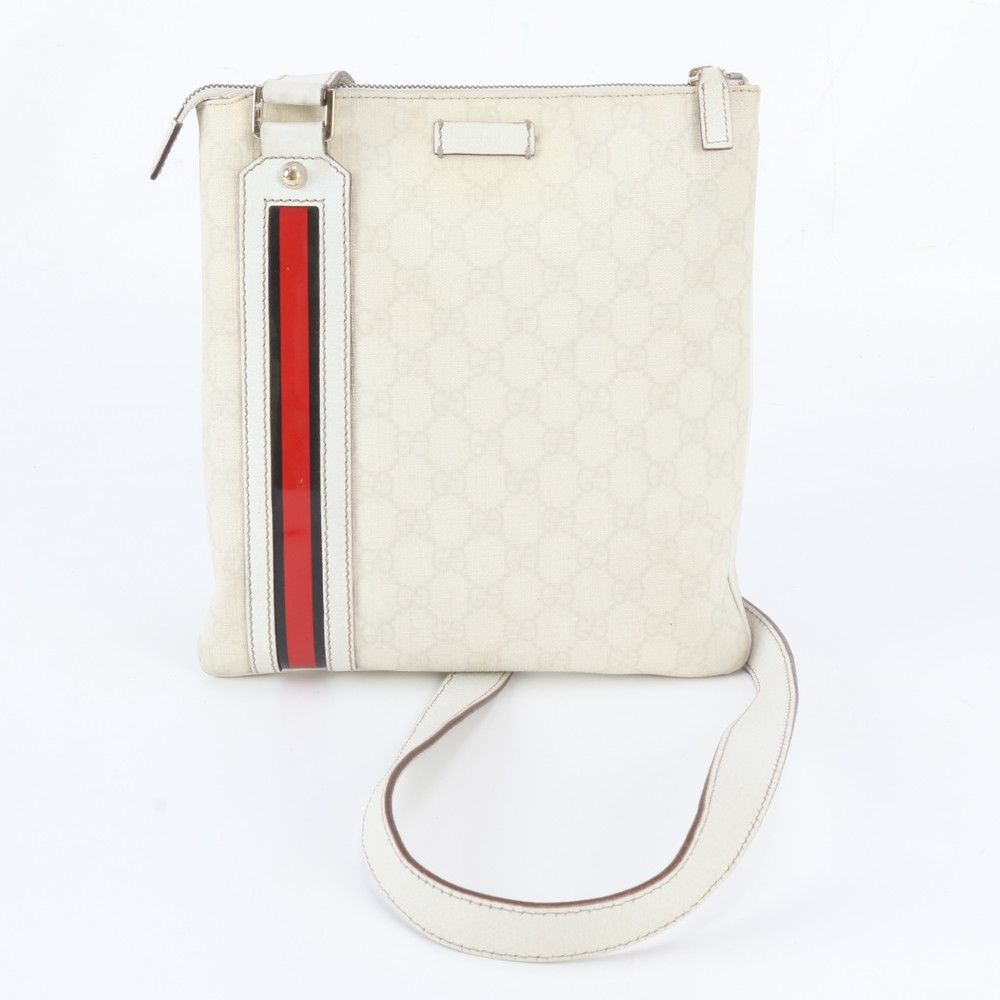 Gucci GG Supreme Leather Shoulder Bag Crossbody