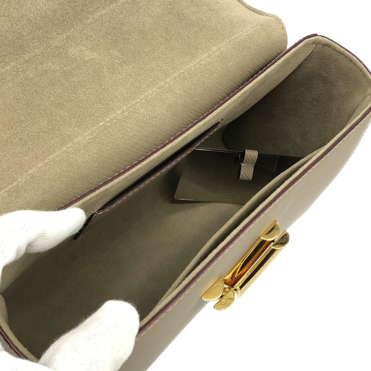 Louis Vuitton Twist MM Shoulder Bag — view 7