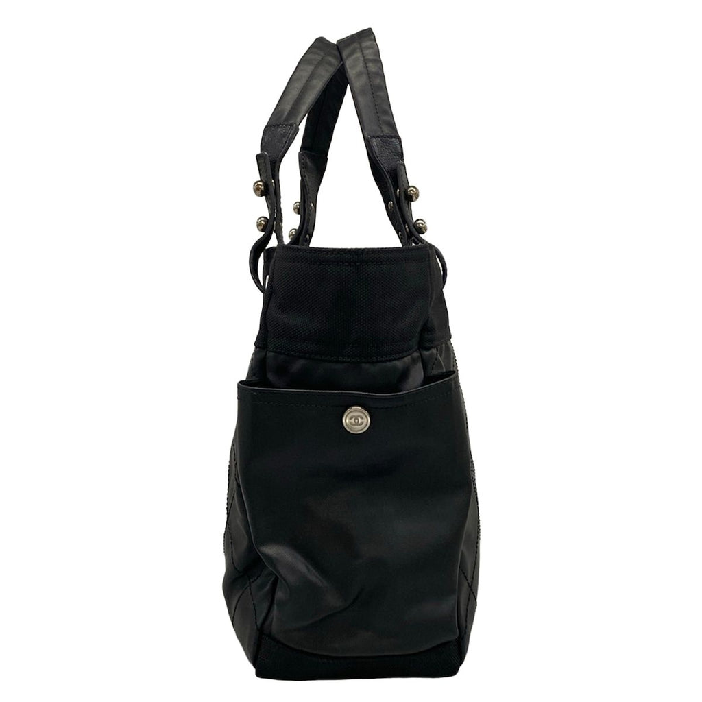 Chanel Tote Bag Paris Biarritz GM Black — view 4