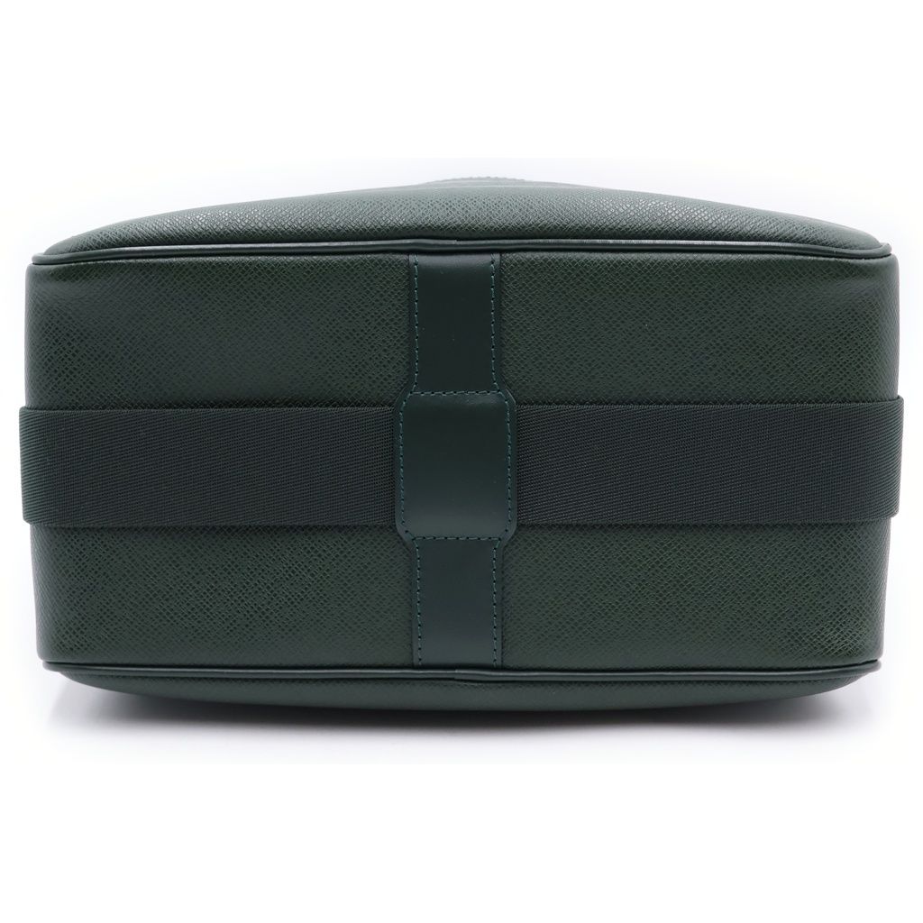 Louis Vuitton Taiga Reporter PM Epi Seer Shoulder Bag Green Leather M Gold — view 4