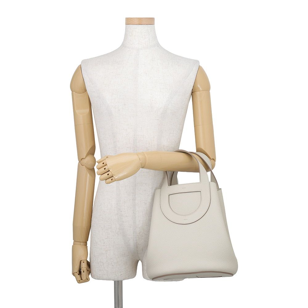 Hermes Tote Bag in the Loop 23 Beton Gold Taurillon Clemence Swift — view 4