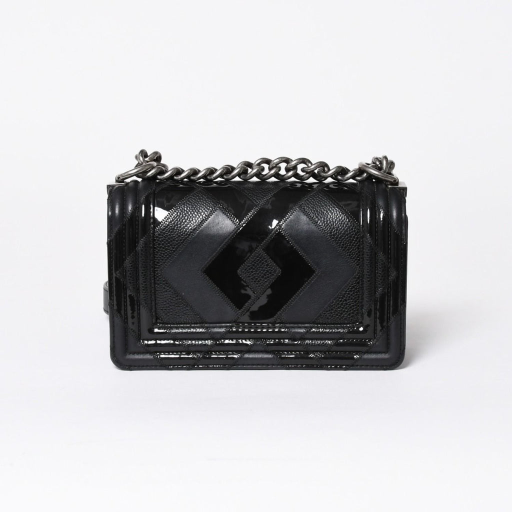 Chanel Boy Chain Shoulder Bag Black — view 2