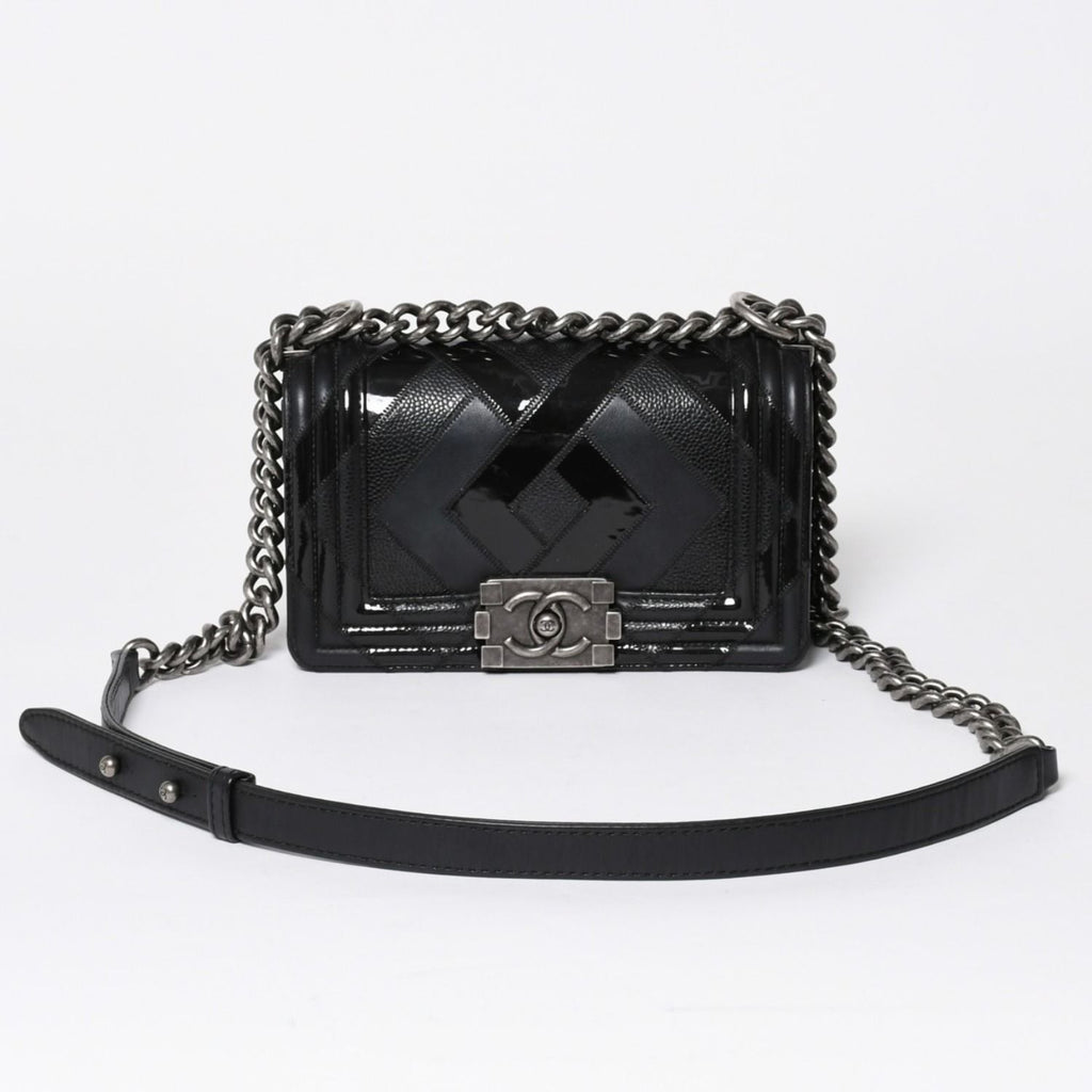 Chanel Boy Chain Shoulder Bag Black