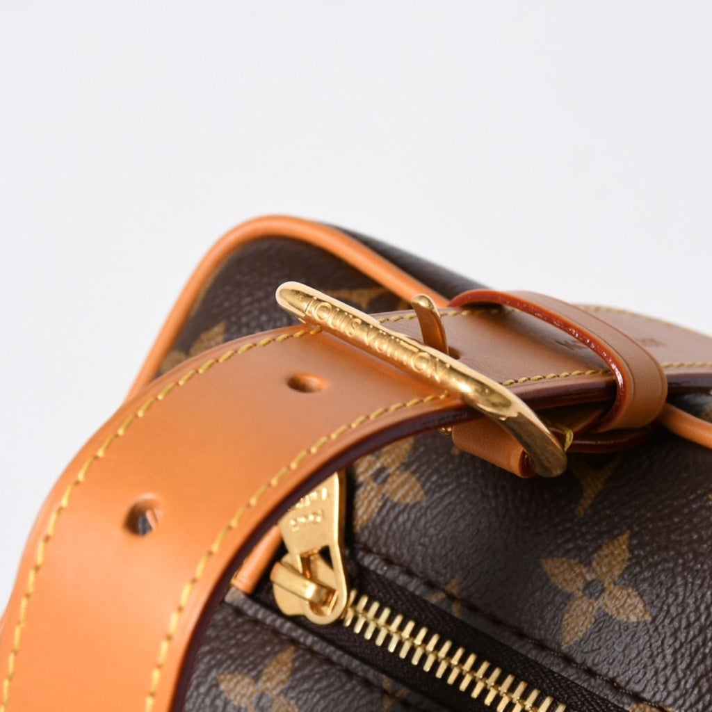 Louis Vuitton Locker Dopp Kit Cargo Clutch Handbag Brown Gold — view 7