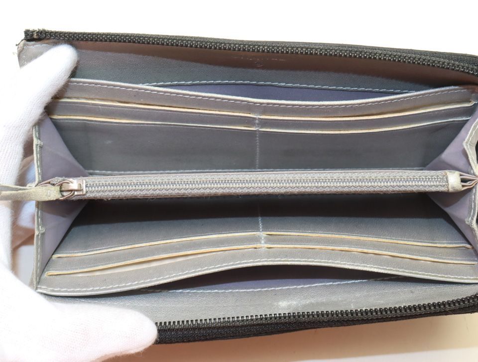 Chanel Camellia Lambskin Wallet — view 5