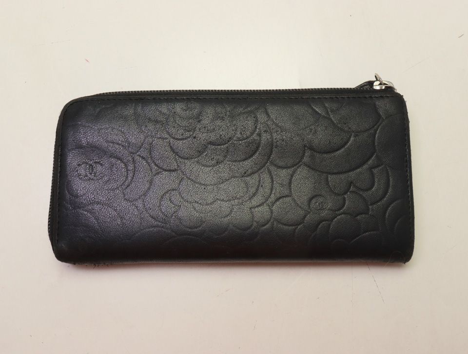 Chanel Camellia Lambskin Wallet — view 2