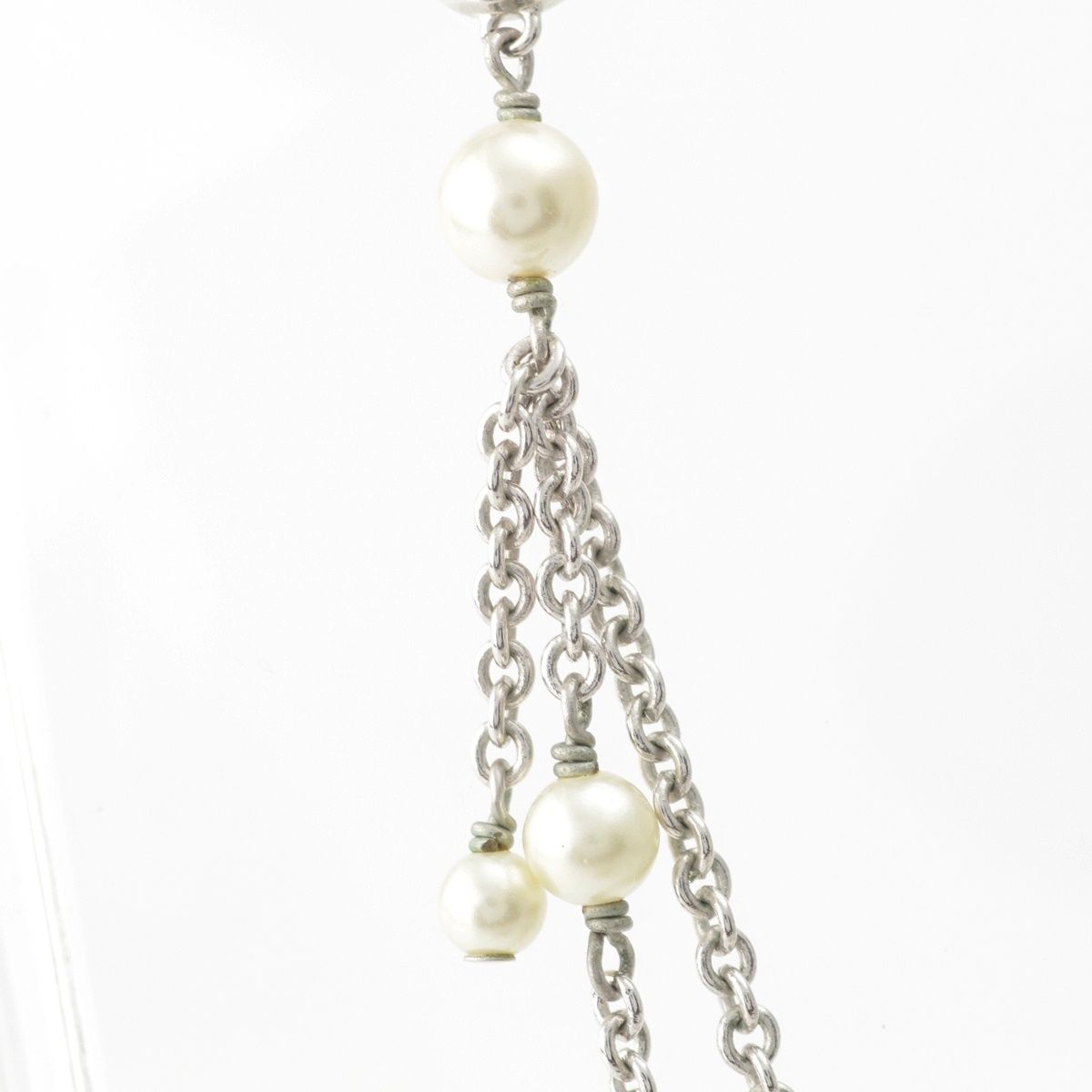 Dior Petit CD Pearl Logo Necklace Silver — view 3