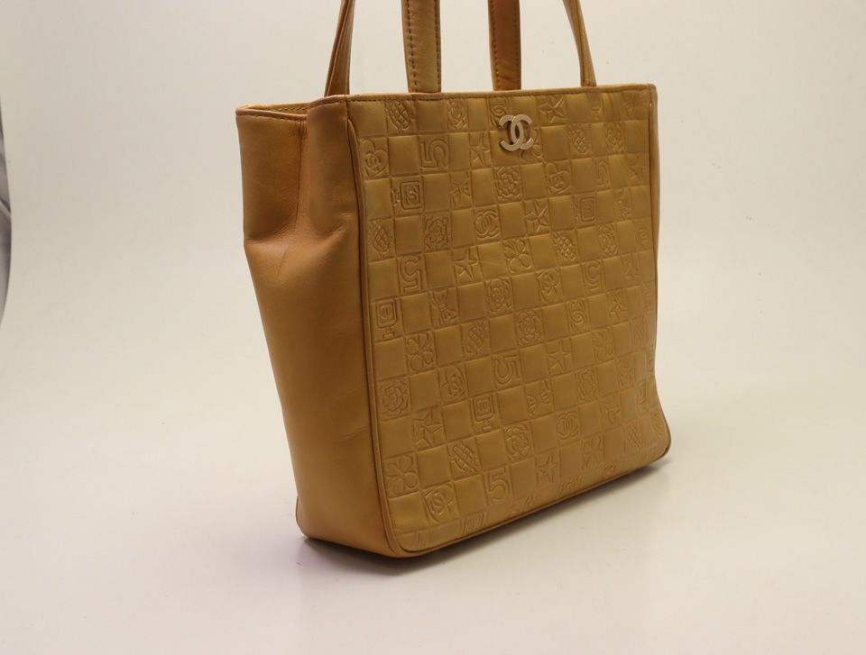 Chanel Icon Line Lambskin Tote Bag — view 4