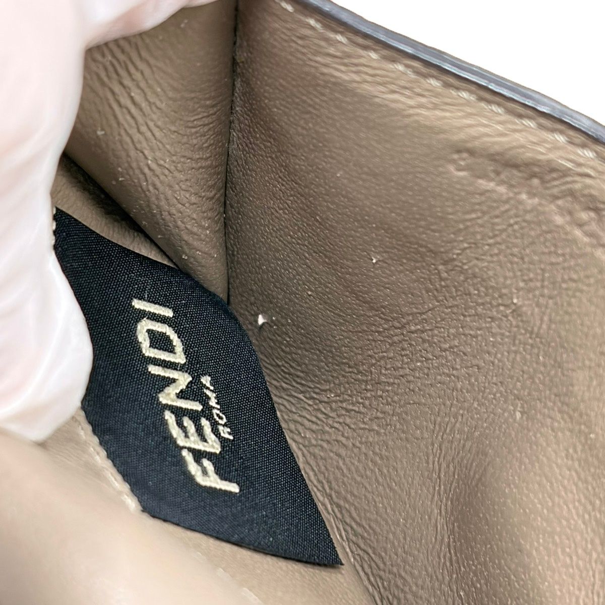 Fendi Selleria Peekaboo Leather Card Case Beige — view 8