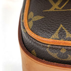 Louis Vuitton Shoulder Bag Monogram Brown — view 3