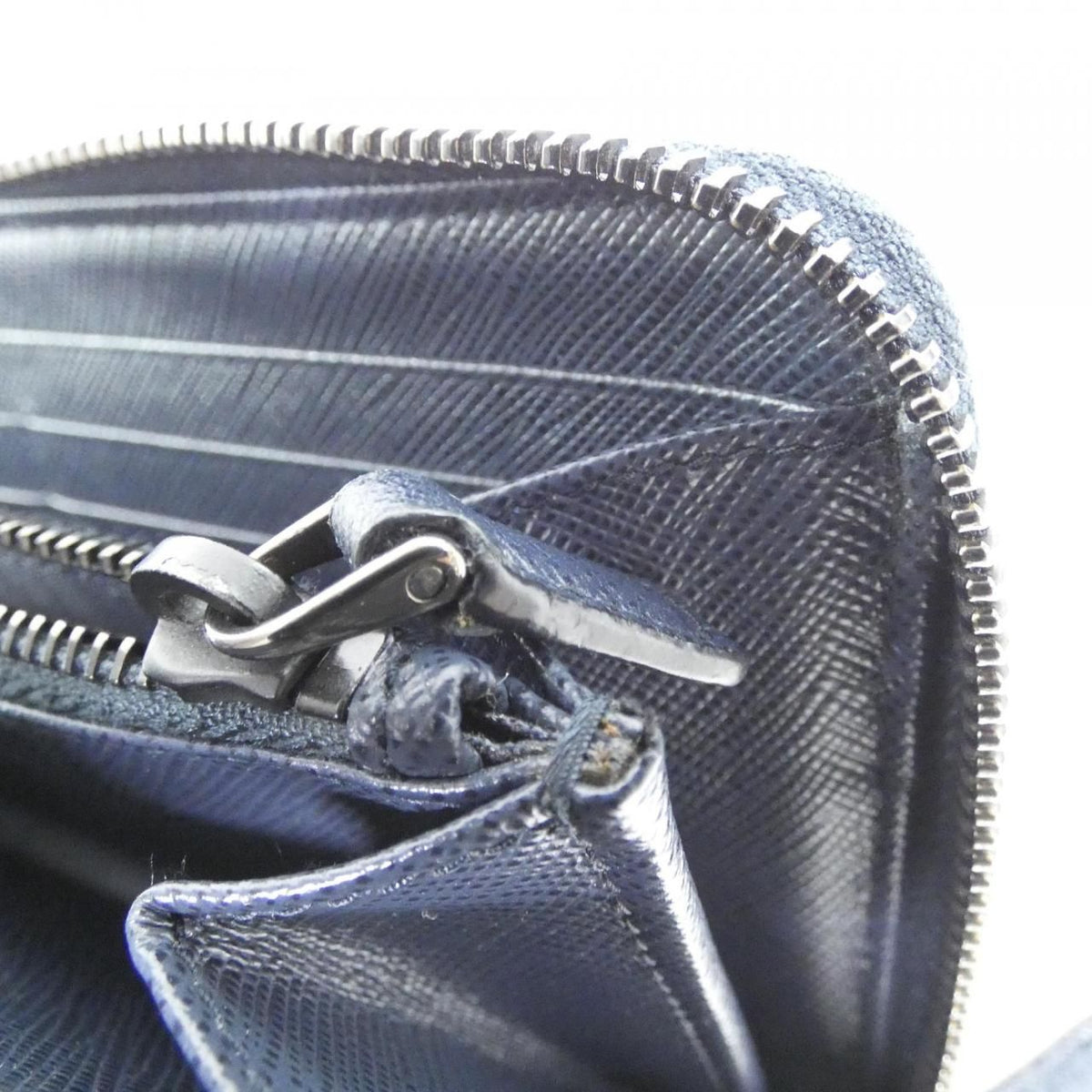 Prada Wallet Black — view 8