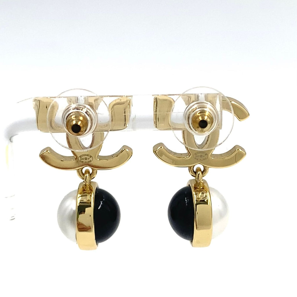 Chanel CC Logo Bicolor Costume Pearl Swing Faux Resin Gold Black White Earrings — view 3
