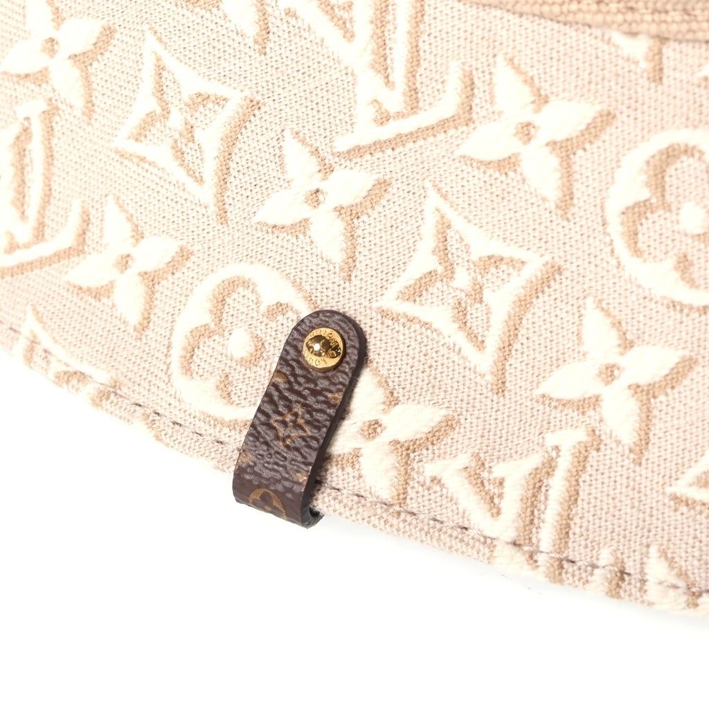 Louis Vuitton 26 SS Bucket Hat Monogram Emblem Hat Beige — view 5