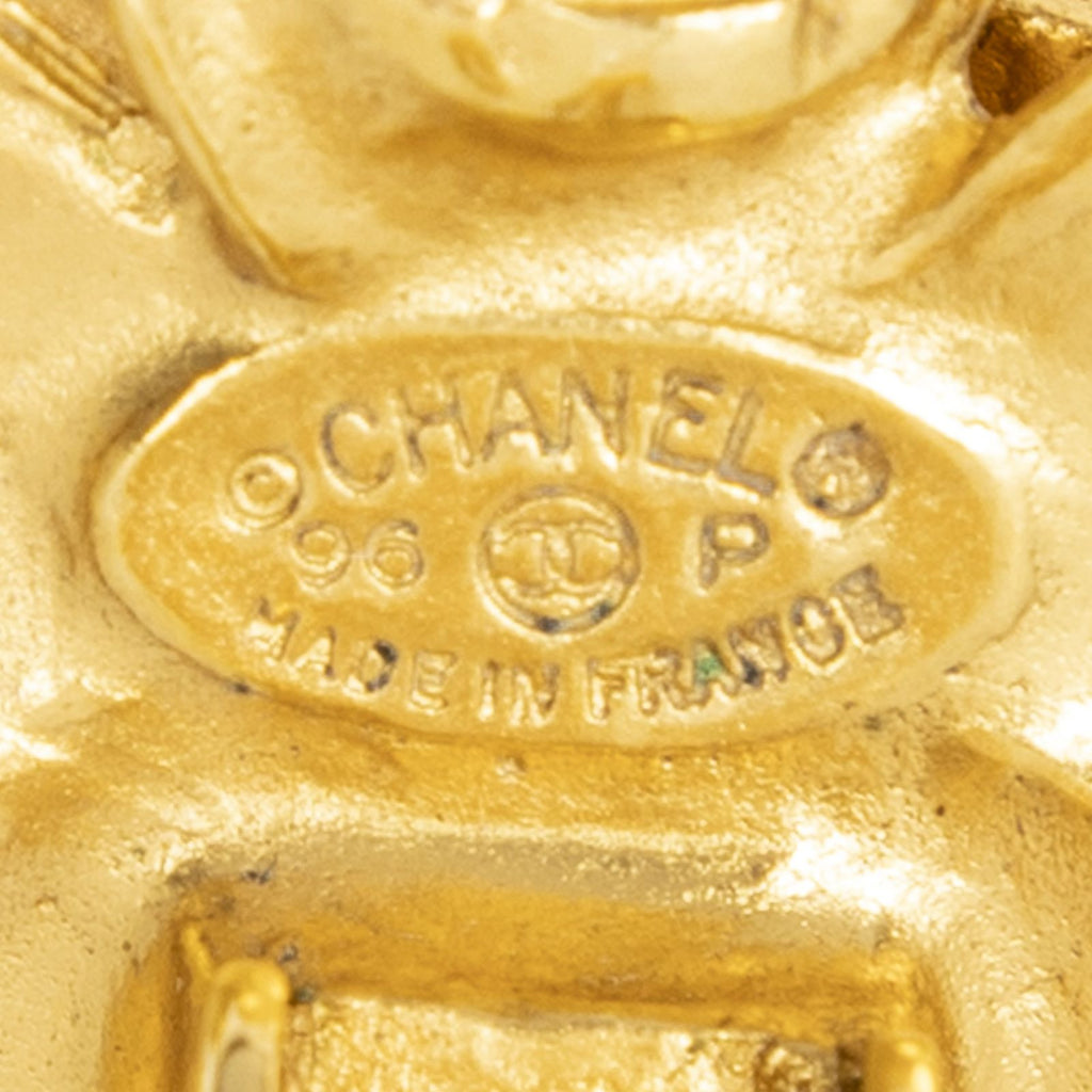 Chanel CC Logo Square Clip Type Earrings Gold Plated — view 3