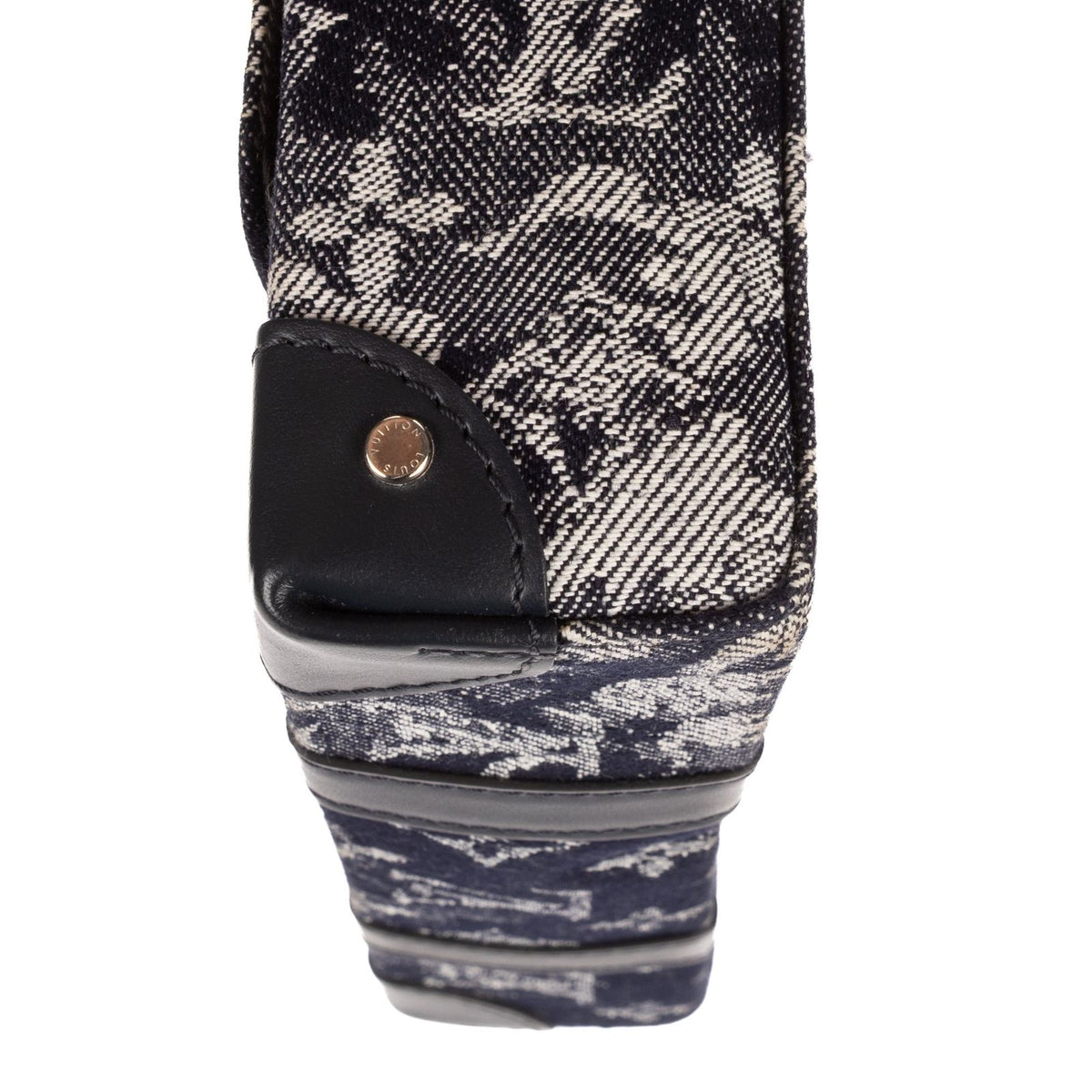 Louis Vuitton Tapestry Trunk Messenger Navy — view 7