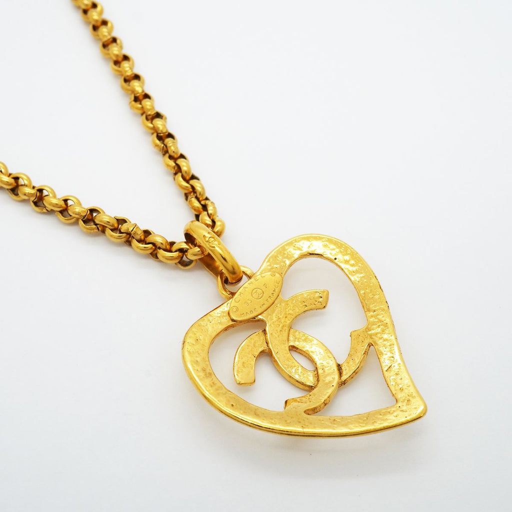 Chanel Necklace Vintage CC Logo Heart Motif Gold Plated — view 2