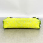 Louis Vuitton Clutch Taigarama Pochette Voyage MM Neon Yellow — view 3