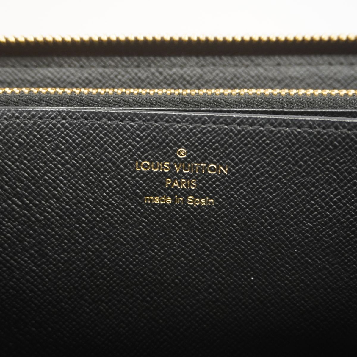 Louis Vuitton Wallet Monogram Giant Reverse Zippy Brown — view 4