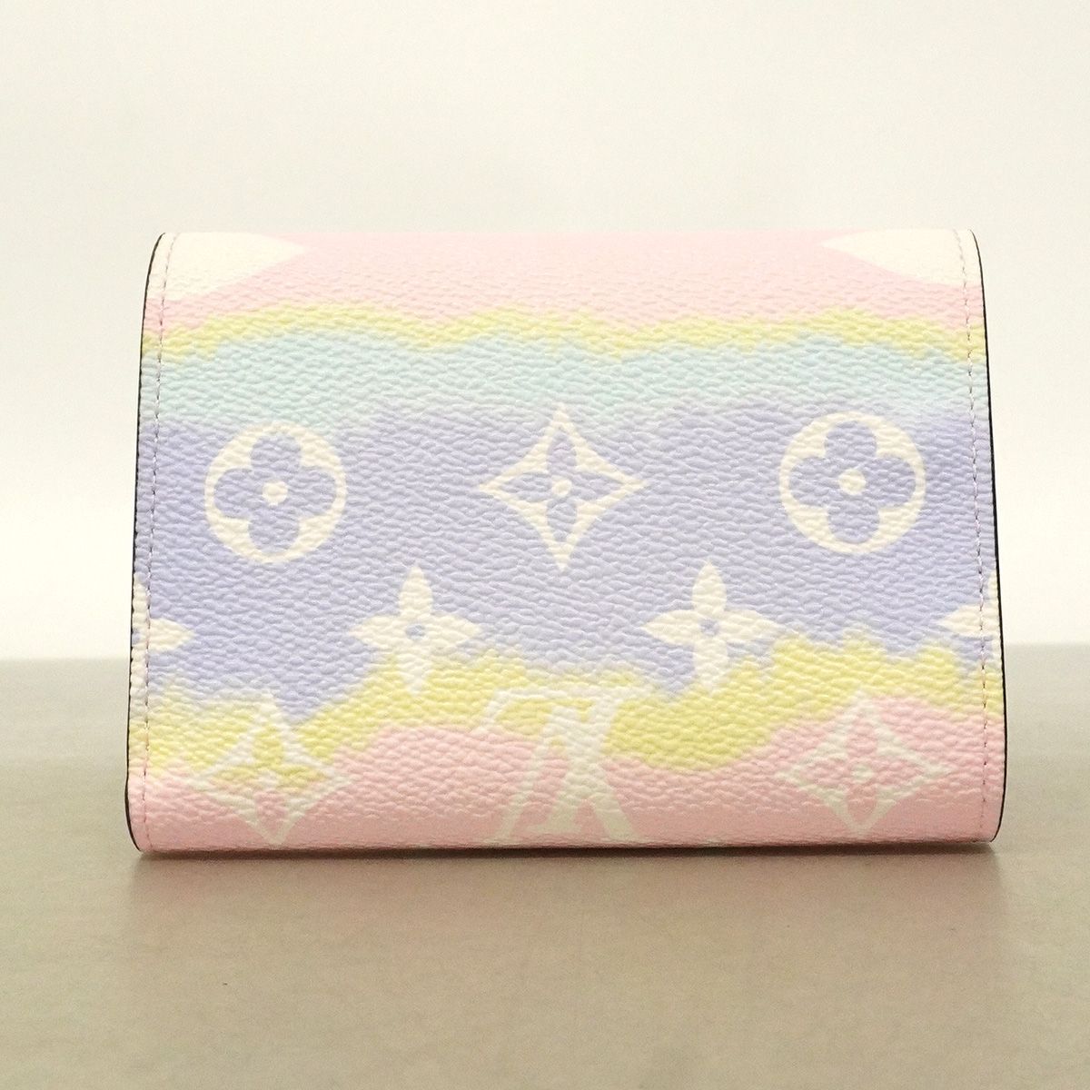 Louis Vuitton Trifold Wallet LV Escal Portefeuille Victorine Pastel — view 6